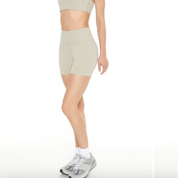 Forever 21 Active seamless biker shorts - Picture 1 of 5